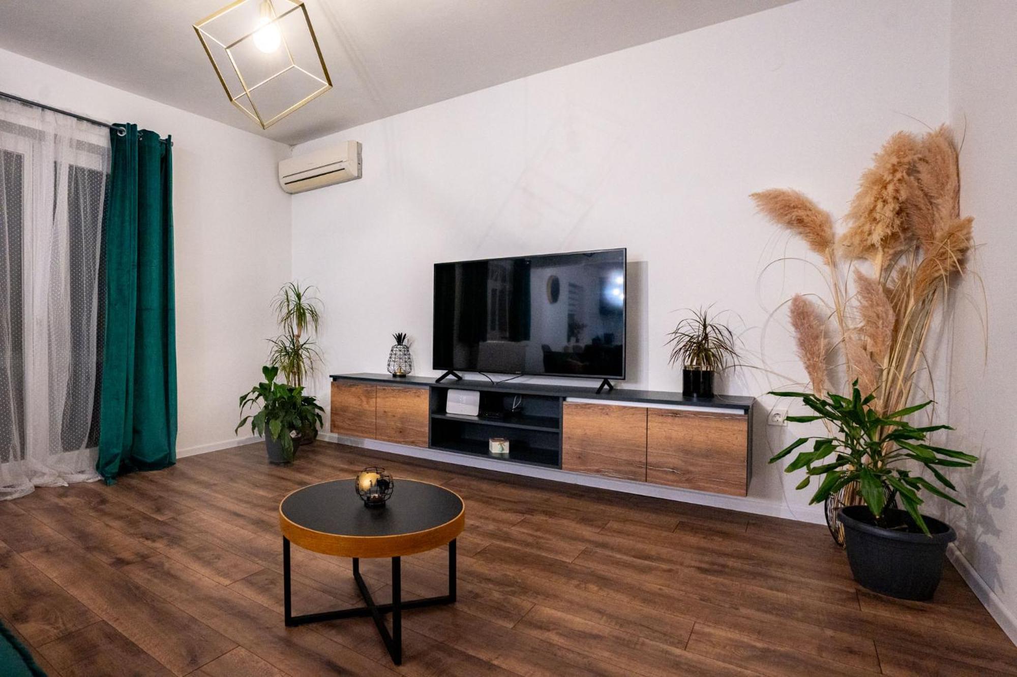 Grguric Apartments Palit Exterior photo